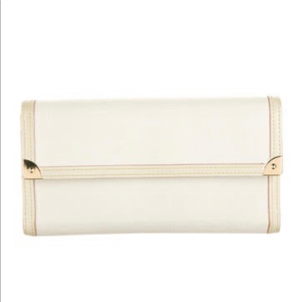 Louis Vuitton Suhali Leather International Clutch